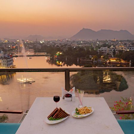 Zostel Udaipur Hostel Buitenkant foto