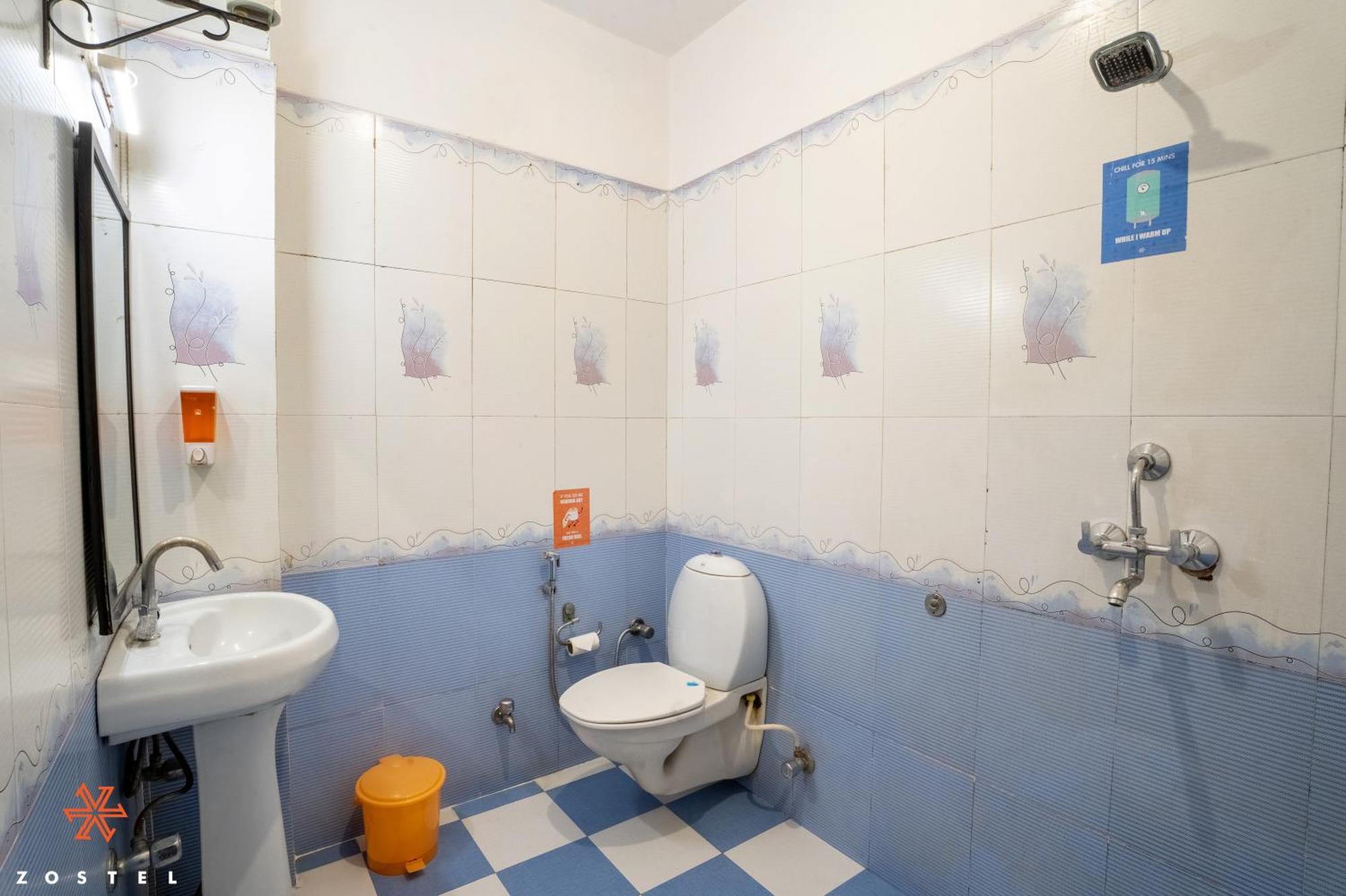 Zostel Udaipur Hostel Buitenkant foto