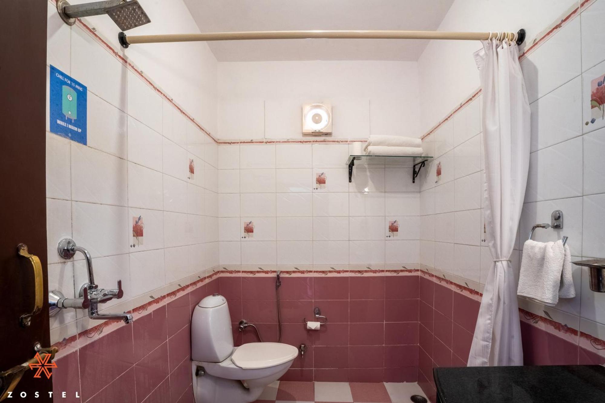Zostel Udaipur Hostel Buitenkant foto