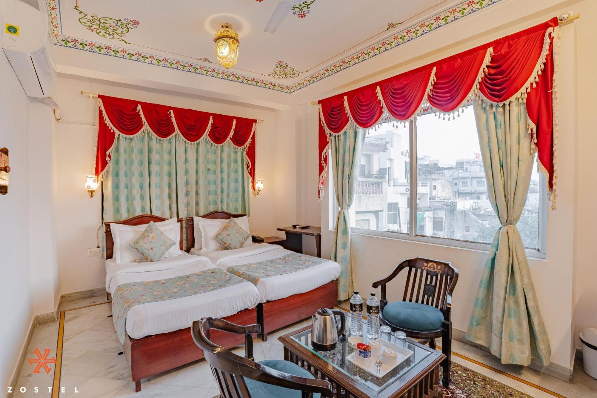 Zostel Udaipur Hostel Buitenkant foto