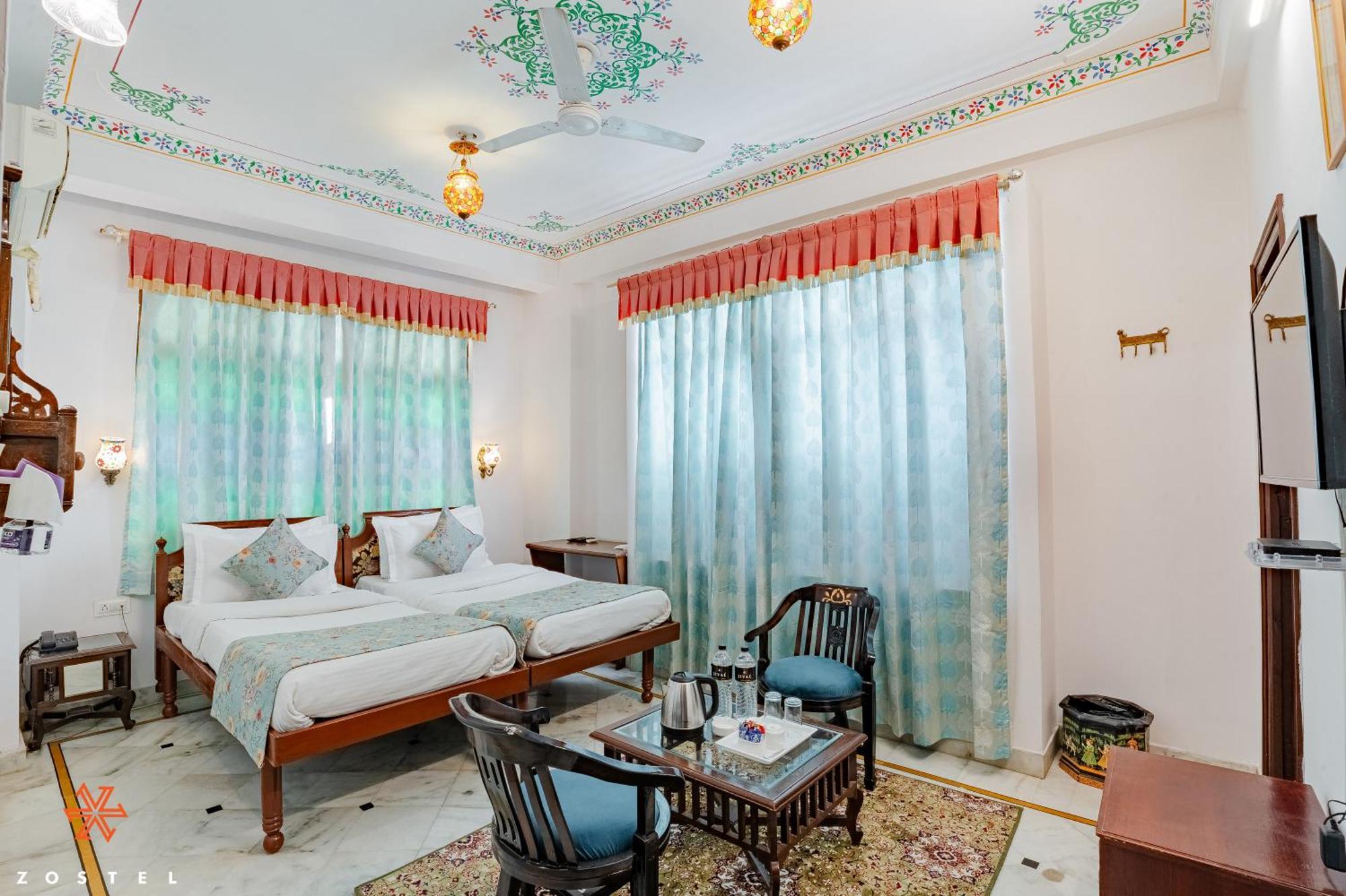 Zostel Udaipur Hostel Buitenkant foto