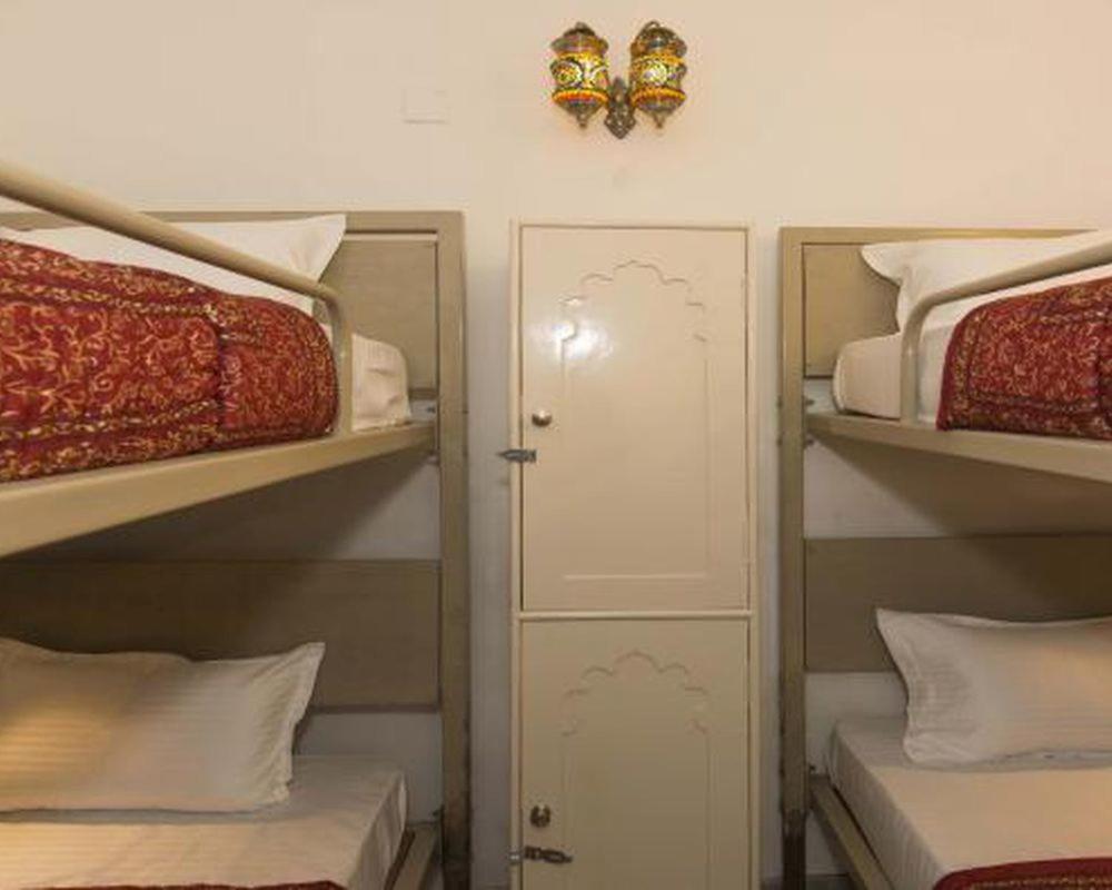 Zostel Udaipur Hostel Buitenkant foto