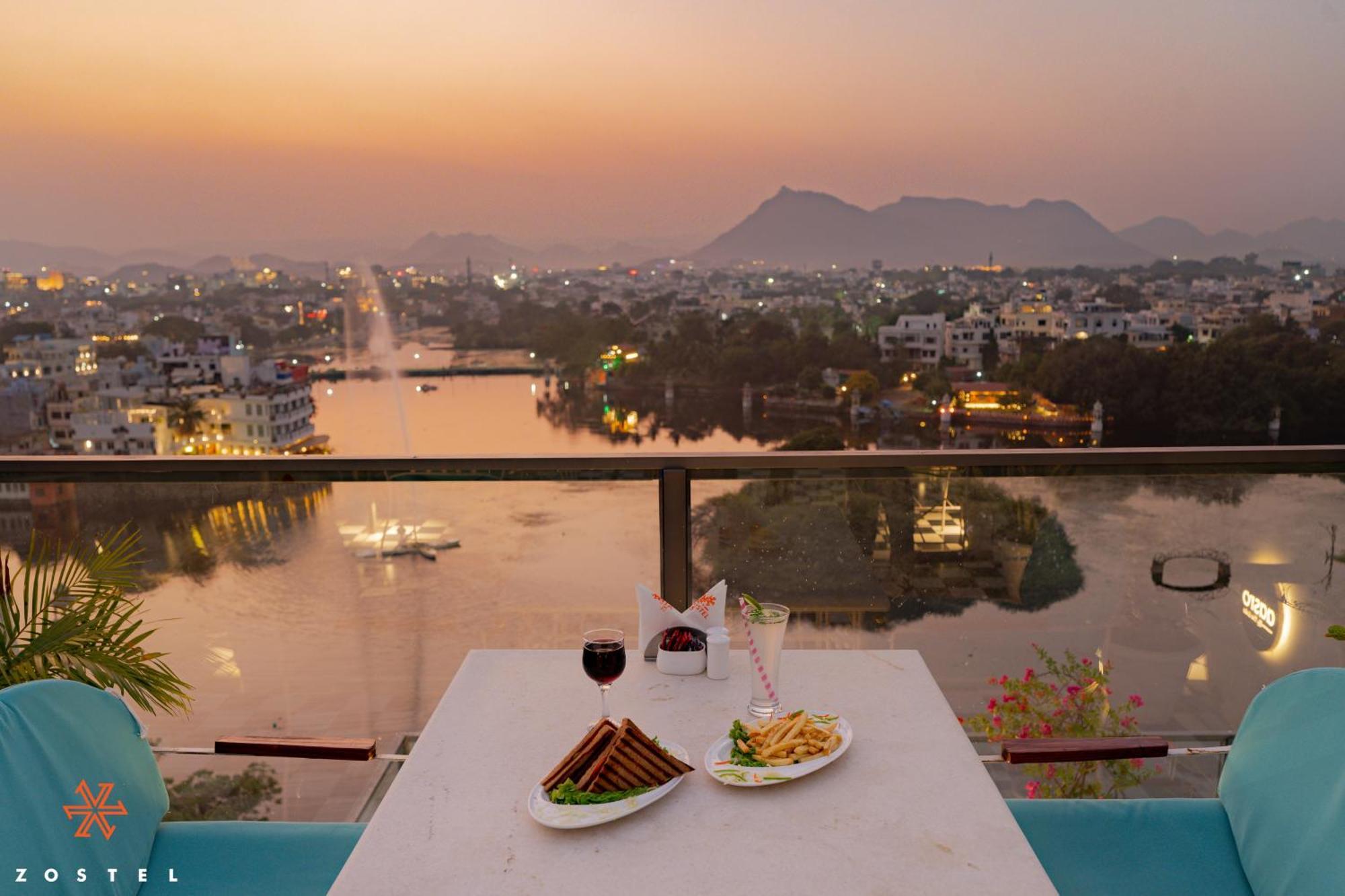 Zostel Udaipur Hostel Buitenkant foto