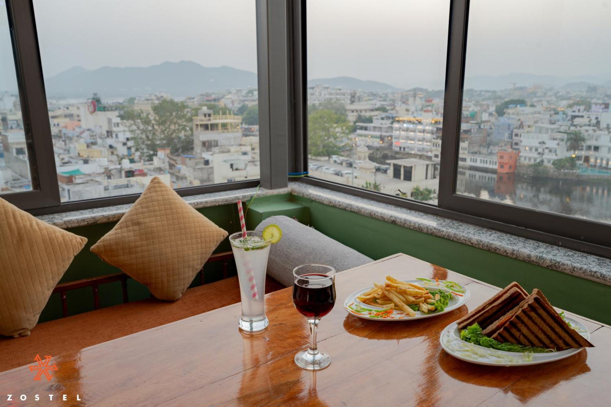 Zostel Udaipur Hostel Buitenkant foto